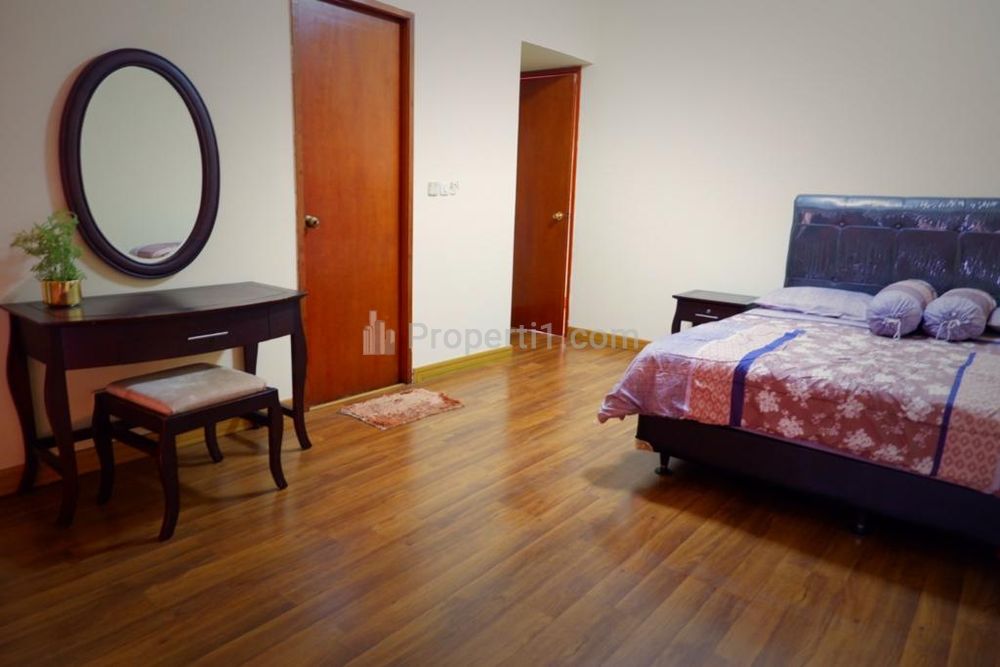 For Rent Apartment Taman Anggrek Residences – 3 + 1 Bedrooms Fully Furnished Best Price and View