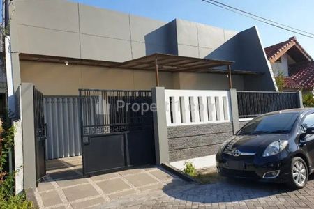 Dijual Rumah Bagus di Komplek Villa Kalijudan Surabaya