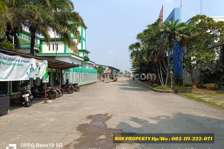 Disewakan Tanah di Cakung Cilincing 8.500 m2 Pinggir Tol Cakung , Lengkap Ada Gudang dan Gedung Kantor 2 Lantai