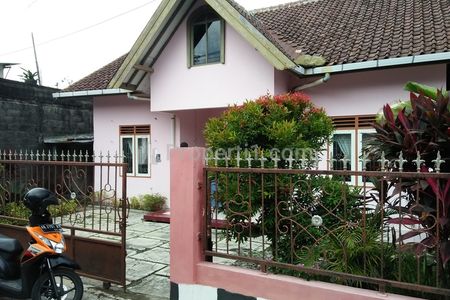 Rumah Murah Dijual Ngaglik Jakal Km10, Rumah Second, Dekat UGM dan UII, Nyaman, Cocok Pensiunan