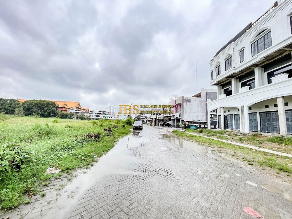 Jual Ruko Gandeng 4 Tingkat di Komplek Cemara Asri Southern Lake blok R3 Medan