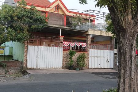 Jual Rumah Cocok untuk Usaha Strategis di Ketintang Madya Surabaya Selatan