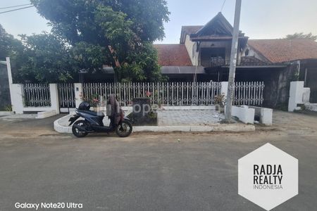 Dijual Rumah Klasik Strategis Kawasan Elite Demangan Baru Dekat UGM, ATMAJAYA, AMPLAZ - Sleman, Yogyakarta