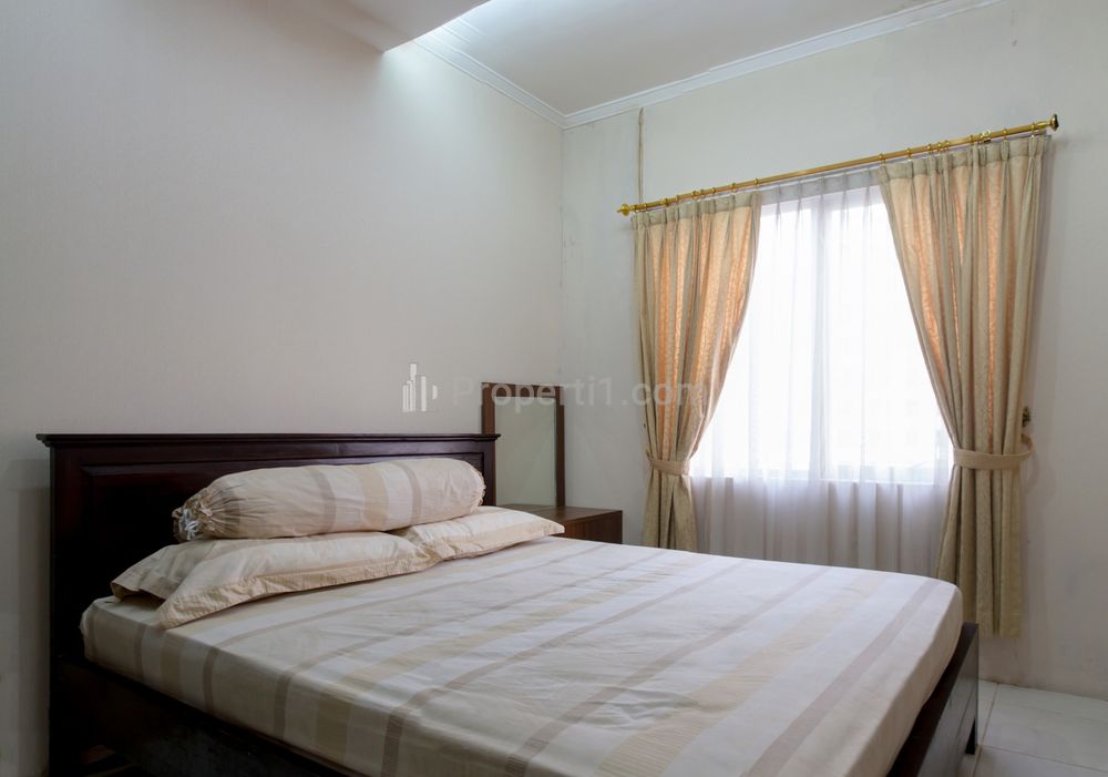 Sudirman Park Apartment for Rent 2 BR Fully Furnished