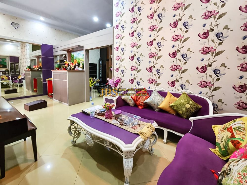 Jual Rumah 2.5 Tingkat Siap Huni Lux di Komplek Cemara Asri Jalan Camelia Medan