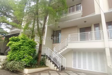 Dijual Rumah Dalam Townhouse, 3 Kamar Tidur, di Pejaten Barat Jakarta Selatan