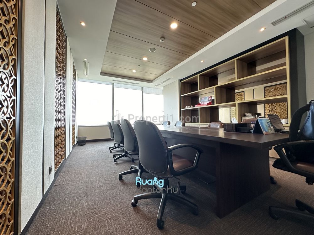 Dijual Ruang Kantor Full Interior dan Furnished di DBS Tower, Ciputra World 1, Dr. Satrio Kuningan Jakarta Selatan