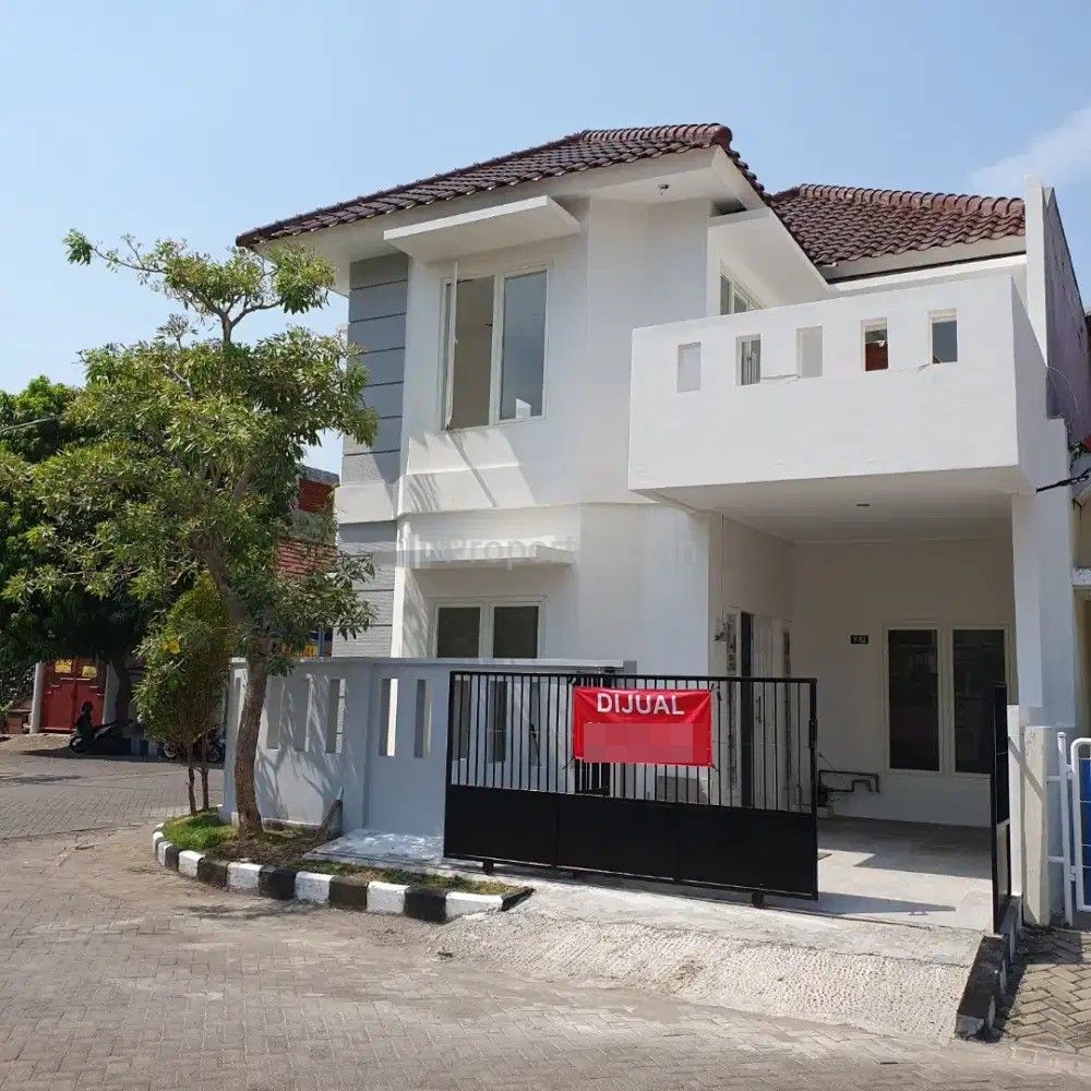Jual Rumah Hook di Komplek Pantai Mentari Surabaya SHM