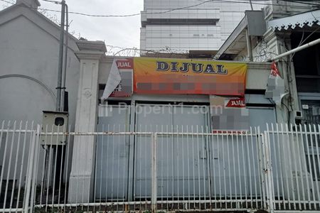 Jual Rumah Tua Strategis di Jl. Raya Panglima Sudirman Surabaya Pusat