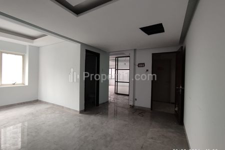 Jual Apartemen Royal Mediterania Garden Residence Podomoro City Tipe 3+1 BR Non Furnished 110m2