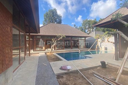 Jual Villa 4+1 Kamar Tidur di Kawasan Uluwatu Bali