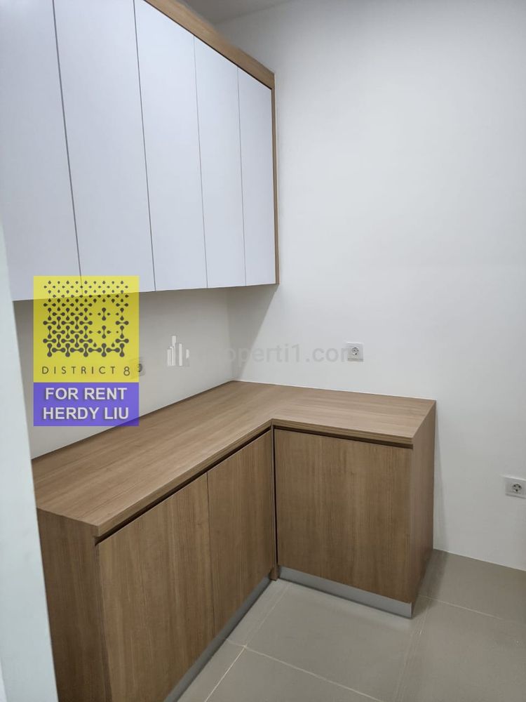 Dijual Cepat Office District 8 SCBD Jakarta Luas 141 Sqm Semi Furnished