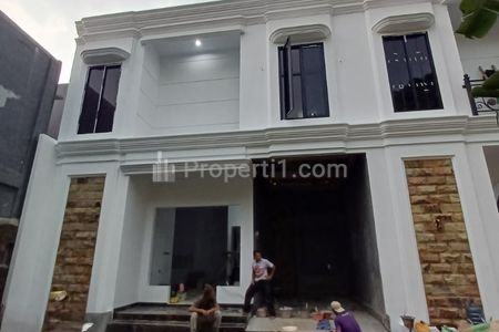 Dijual Rumah Mewah Baru Kelapa Hijau Jagakarsa Jakarta Selatan