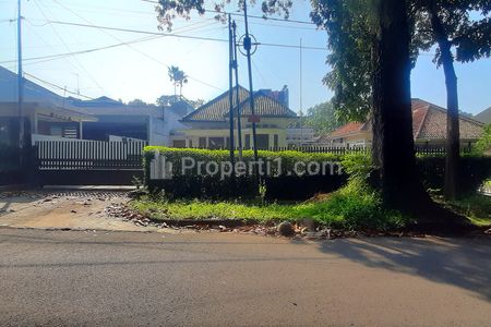 Disewakan Rumah Belanda Bersih dan Terawat untuk Komersial di Jalan Surya Kencana Dago Bandung