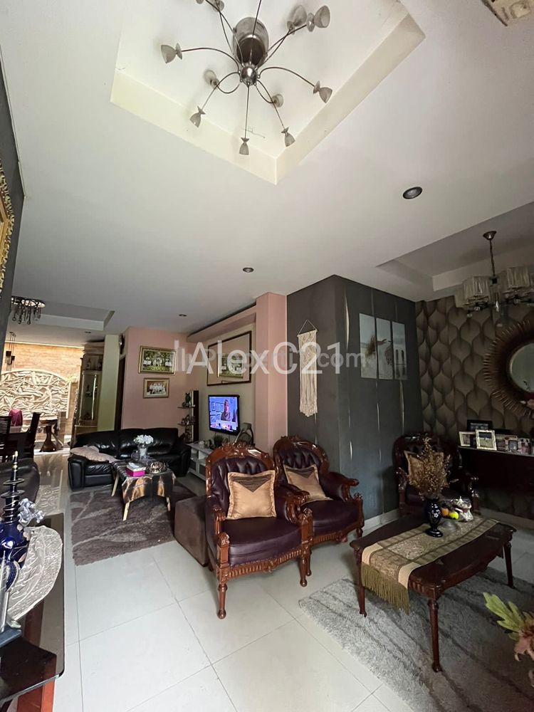 Dijual Rumah Dekat Mall AEON di Komplek Mewah Lokasi di Dalam Komplek, Tanjung Barat, Jagakarsa, Jakarta Selatan