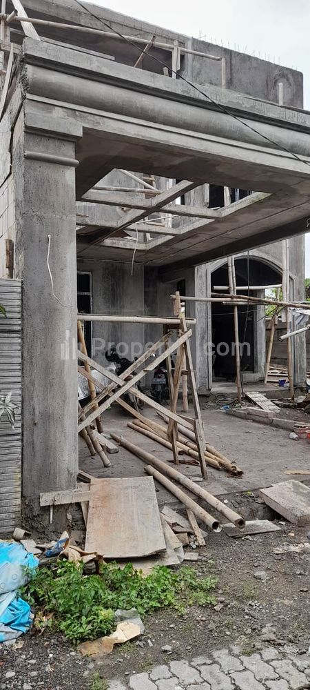 Dijual Rumah Mewah Classic Lumbungsari Supriyadi Semarang