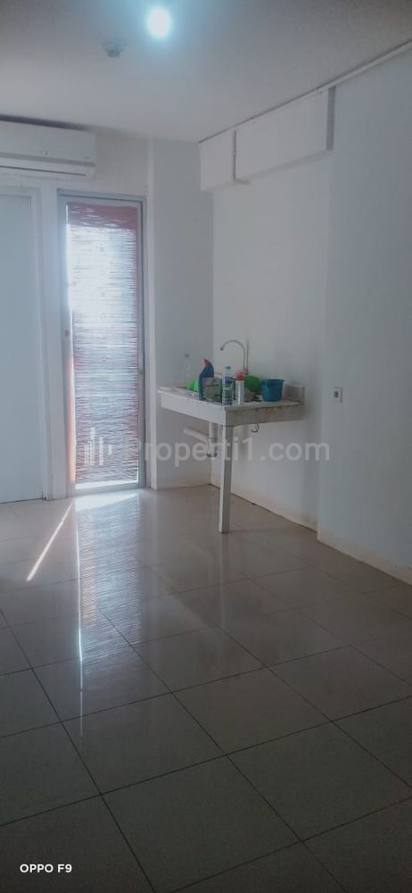 Disewakan Apartemen Bassura City 2 BR Unfurnished