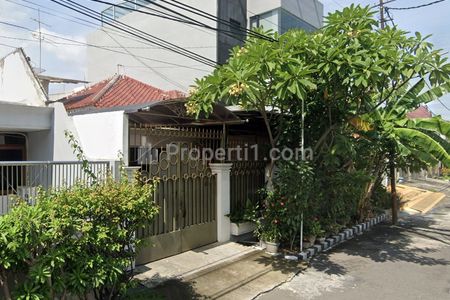 Dijual Rumah SHM Strategis di Manyar Kertoarjo Surabaya