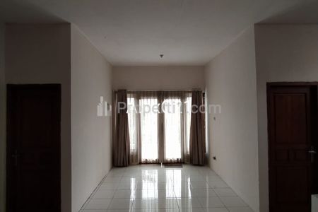 Dijual Rumah Hook Komplek 2 Lantai Bonus Kos 8 Pintu di Perum Taman Galaxy, Jaka Setia, Bekasi Selatan, Bekasi