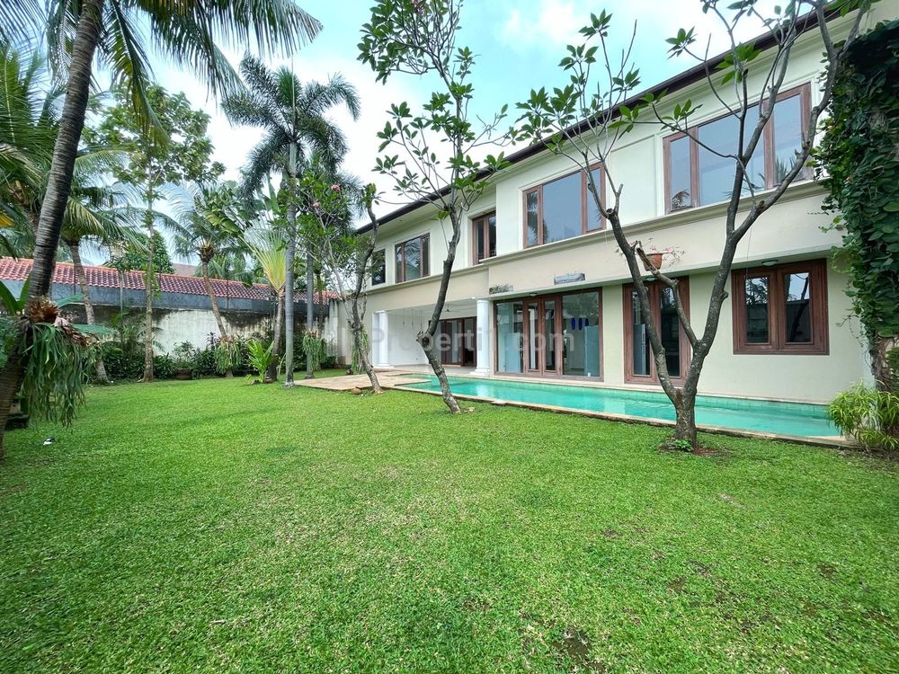 Disewakan Rumah dalam Compound di Cipete Jakarta Selatan