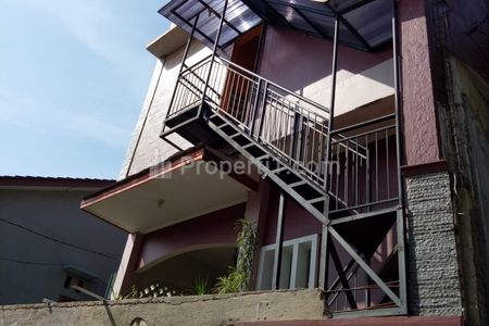Dijual Murah Plus Cepat 16 Pintu Kost-kostan Plus 1 Rumah Utama di Srengseng Sawah Jaksel