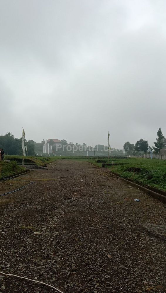 Jual Villa Modern 2 Lantai Dalam Perumahan View Kota Udara Sejuk Setrategis di Cisarua Bandung Barat