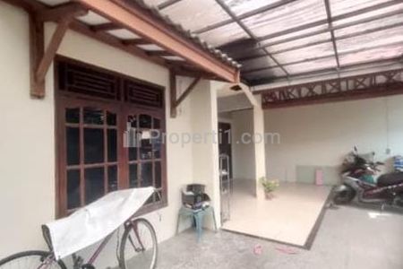 Rumah Disewakan Dalam Komplek Cinere Depok, Tidak Jauh dari Gerbang Tol Limo