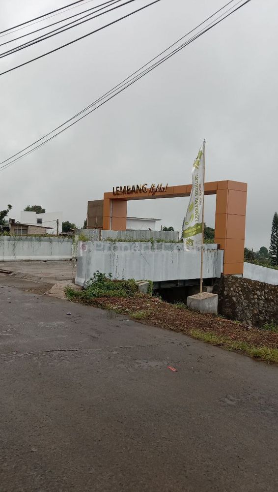 View Pegunungan Rumah Mewah Modern Termurah Dipasarkan di Lokasi Wisata Cisarua Bandung Barat