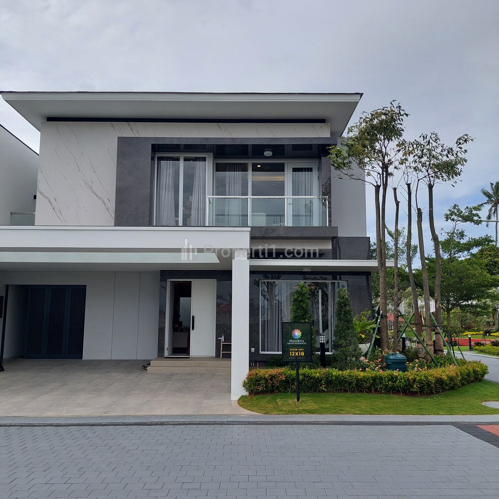 Dijual Rumah Mewah Modern Tropis di Gading Serpong Tangerang