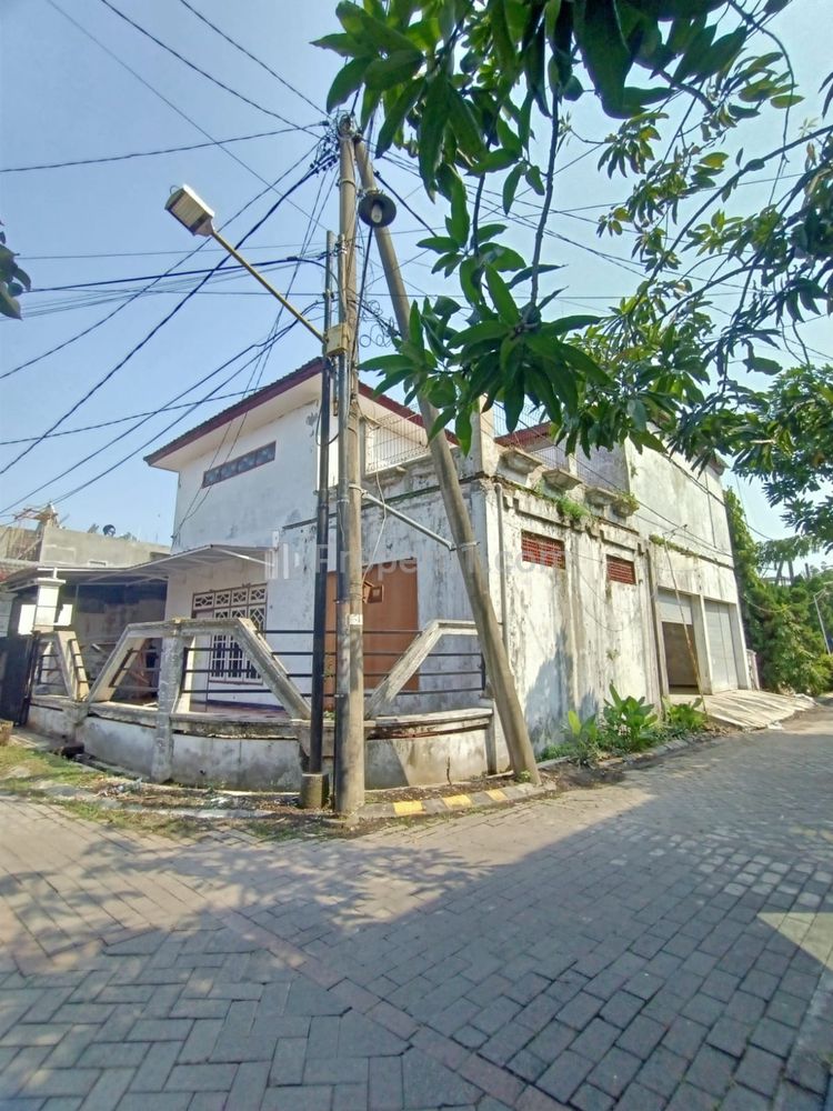 Dijual Cepat Rumah Strategis di Perumahan Terkenal Sidoarjo
