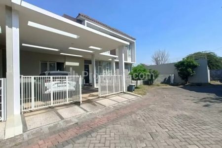 Dijual Rumah Mewah Baru di Villa Puncak Tidar Malang