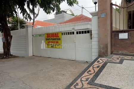 Jual Rumah Mewah di Jalan Dharmahusada Surabaya Strategis