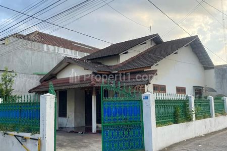 Dijual Tanah Strategis Bonus Rumah di Seturan Depok Sleman Dekat STIE YKPN, UPN, Pakuwon Mall