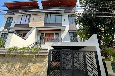 Dijual Rumah Baru 3 Lantai di Kalibata Jakarta Selatan STDN0132