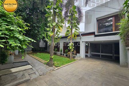 Disewakan Rumah di Area Senopati/SCBD/Kebayoran Baru STD033