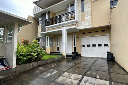 Sewa Rumah Siap Huni di Pasar Minggu, Dekat Raya Ampera, Dekat Kemang Dekat Pejaten Village, Ada Kolam Renang, Jakarta Selatan