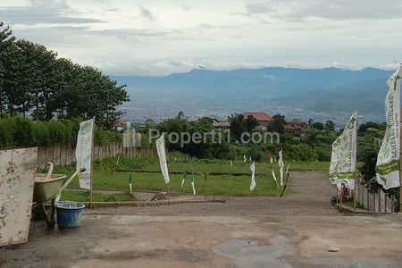 Dipasarkan Rumah 2 Lantai Modern Mewah View Indah Bonus Motor di Cisarua Bandung