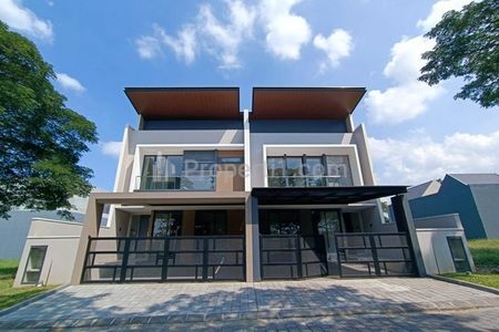 Dijual Rumah di Graha Natura Surabaya, Kondisi Baru Gress, Brand New House