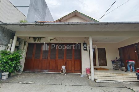 Jual Rumah Tua Lama di Kemang, Harga di Bawah NJOP, Hitung Tanah, Dekat Raya Mampang, Dekat TB Simatupang, Jakarta Selatan