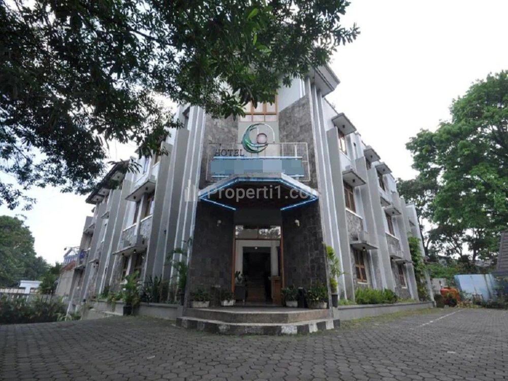 Jual Hotel Mewah Sangat Strategis di Daerah Cipedes Kota Bandung