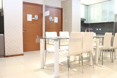 Sewa Apartemen Thamrin Residence Dekat Mall Grand Indonesia Jakarta Pusat - 2 Bedrooms Fully Furnished & Good View