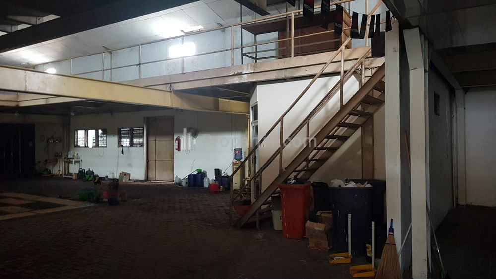Disewakan Khusus Gudang Penyimpanan Barang-barang Kering di Asemrowo, Surabaya