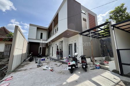 Dijual Kost Exclusive Baru Full Furnish di Jl. Kaliurang Km 12 Dekat UII Pusat, Sleman, Yogyakarta