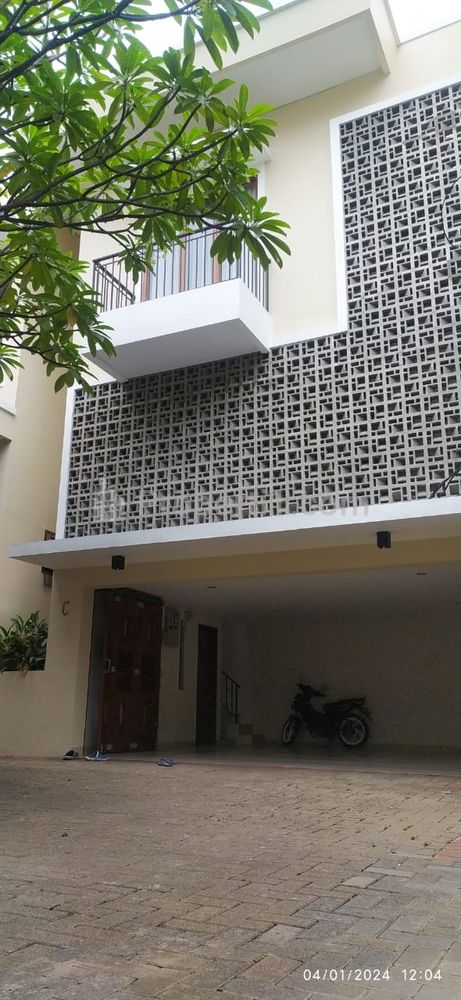 Sewa Rumah Mewah Siap Huni Dalam Cluster di Kemang, Dekat Raya Buncit dan Ampera Raya Jakarta Selatan