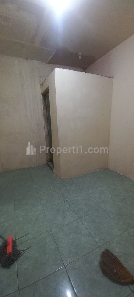 Disewakan Kost-kostan Sisa 3 Kamar, 500 Meter ke WTC Mangga Dua, Jakarta Utara