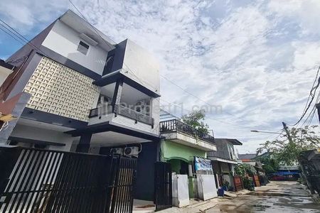 Dijual Rumah Kost 14 Kamar di Cikarang Pusat Bekasi Dekat Universitas Pelita Bangsa, Living Plaza Jababeka, Mall Lippo Cikarang