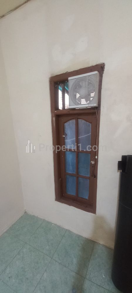 Disewakan Kost-kostan Sisa 3 Kamar, 500 Meter ke WTC Mangga Dua, Jakarta Utara