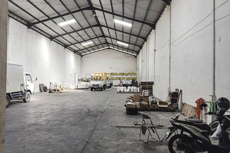 Disewakan Gudang Komplek Prima Center Jalan Jend Gatot Subroto - Medan