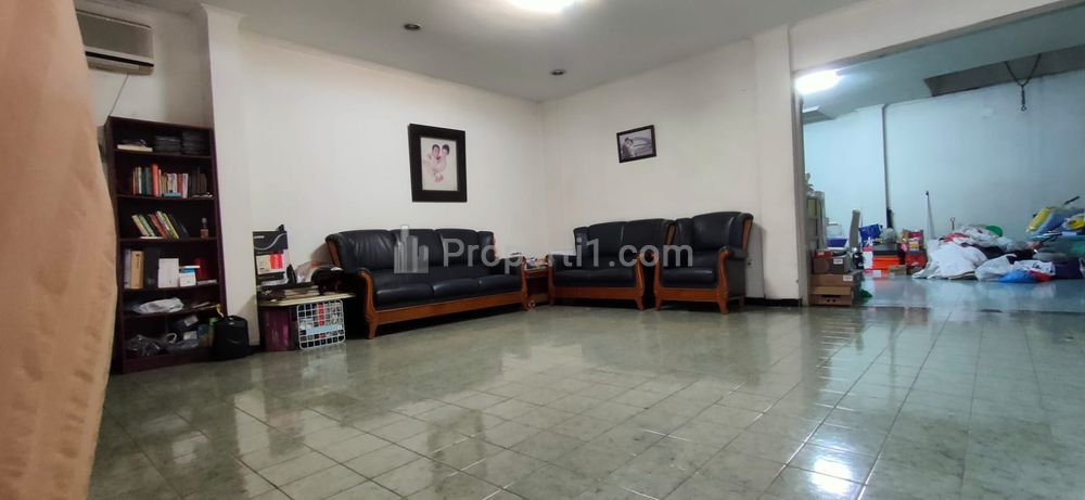  Dijual Rumah di Petojo Jakarta Pusat, LT 167 m², Cocok untuk Rumah Kost