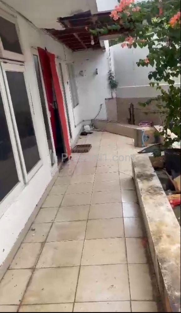  Jual Rumah Hoek 2 Lantai di Kelapa Gading Jakarta Utara, LT 296 m2 Lokasi Strategis